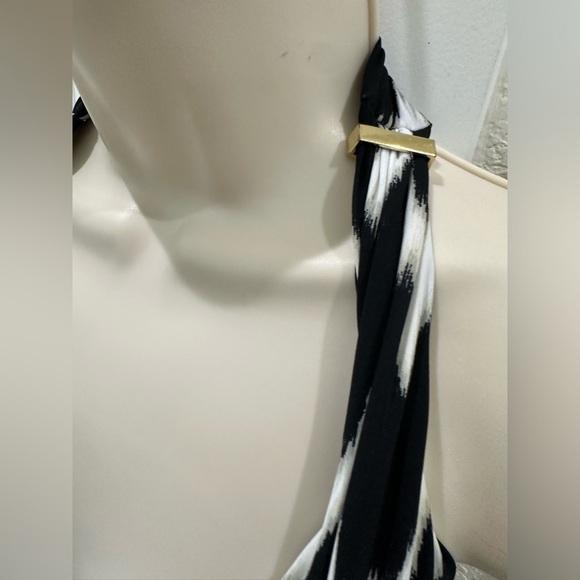 La Blanca twist Halter Bikini Swim TOP ONLY - Picture 3 of 5